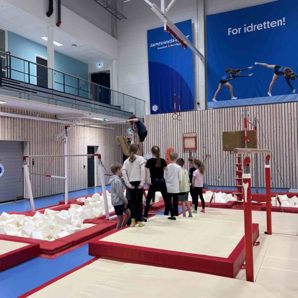 Åpen turnhall, en suksess for alle! 9 apen hall 9